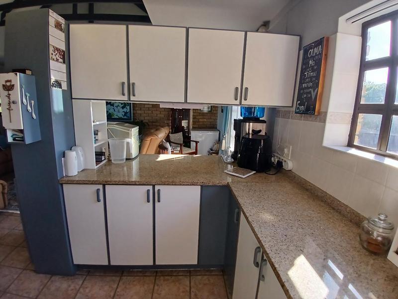 5 Bedroom Property for Sale in Stilbaai Wes Western Cape